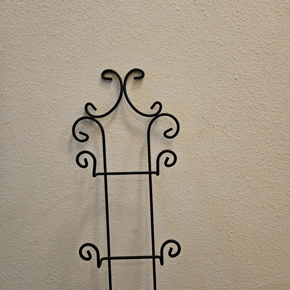 Vintage Black Metal Plate Rack: 4-Tier European Cottage Kitchen Decor‎